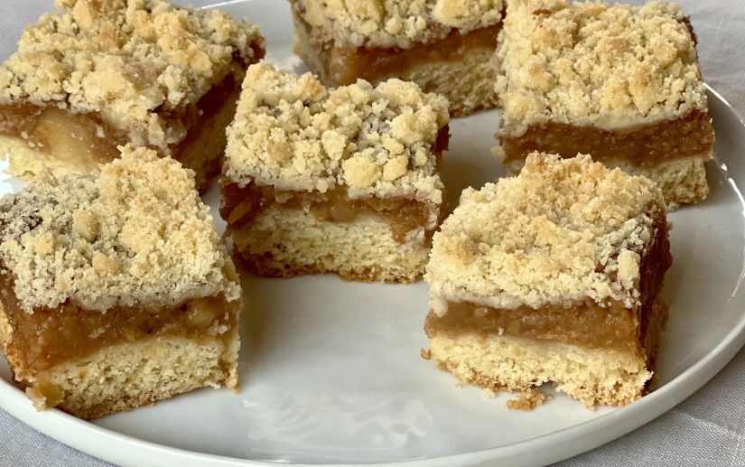 Apfelmus-Streusel-Kuchen