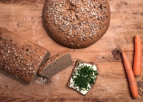 Dinkelbrot mit Karotten