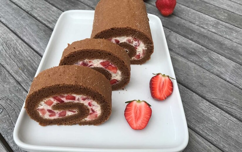 Erdbeerroulade - Backen mit Christina