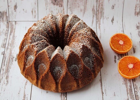 Nussgugelhupf mit Orange