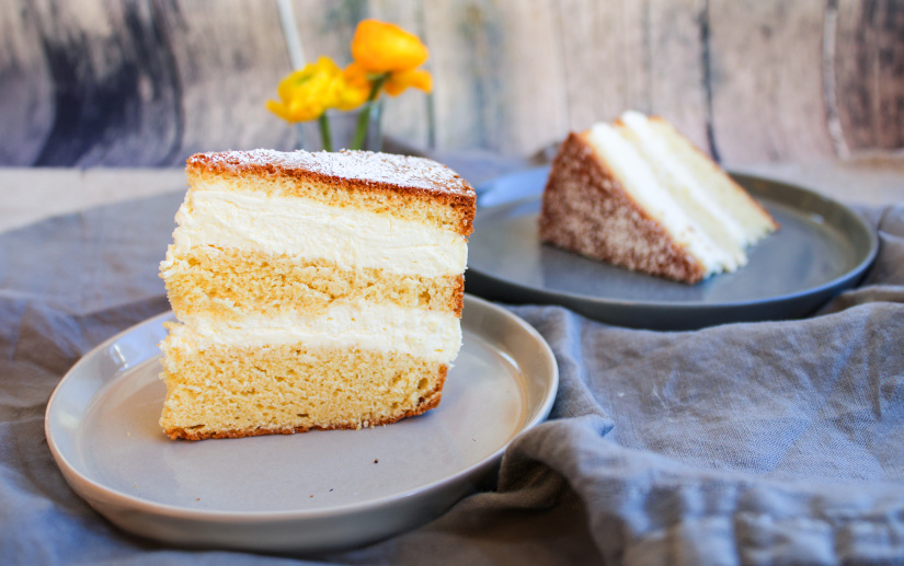 Naked Cake mit Topfencreme