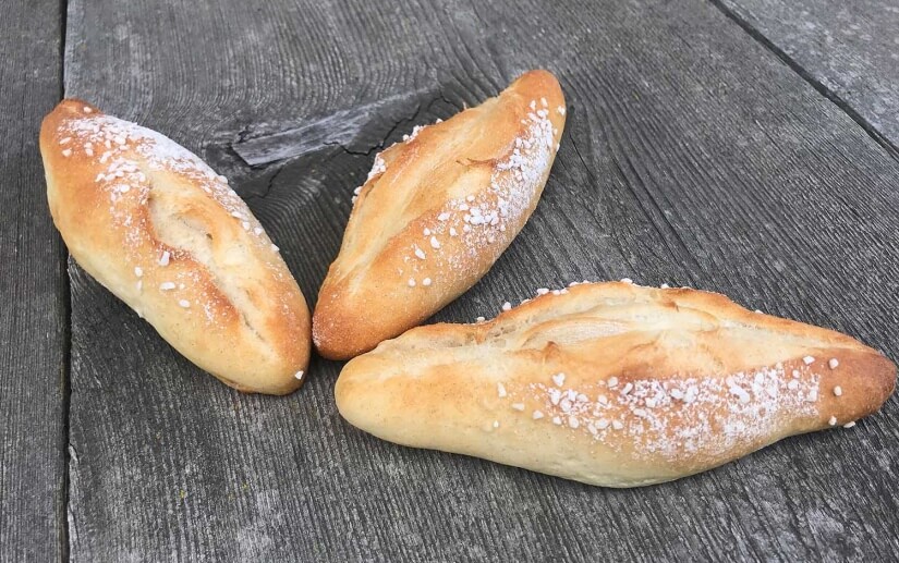 Einfache Salzweckerl