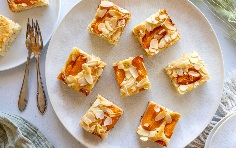 Marillenkuchen mit Mandeln