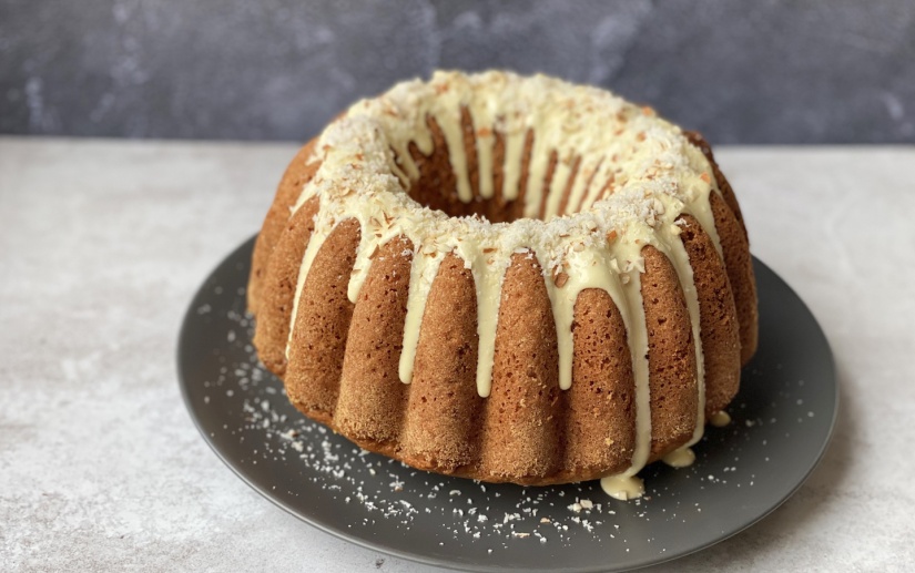 Kokos Gugelhupf - Backen mit Christina